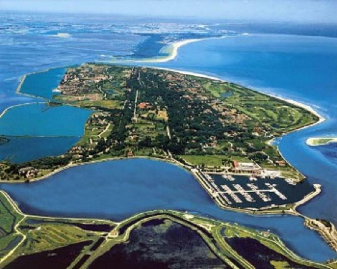 Villa Aurora Albarella Island Eksteriør billede